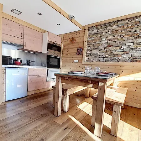 Renove Avec 2 Balcons, Au Coeur De La Station, Proche Pistes Et Commerces - Fr-1-344-821 Apartamento